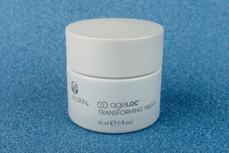 Nu Skin ageLOC Transforming Night — bogaty krem nocny anti-aging, efekt wygładzenia i nawilżenia skóry dojrzałej do rana
