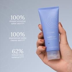 Nu Skin ageLOC LumiSpa Activating Cleanser - aplikacja żelu do mycia cery tłustej z urządzeniem LumiSpa iO, efekt matowej i oczyszczonej skóry bez nadmiaru sebum